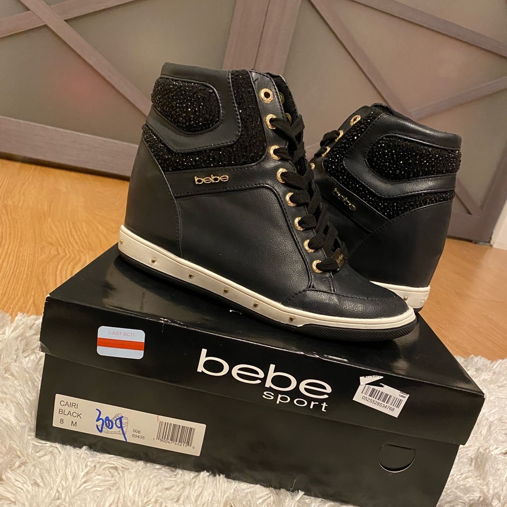 Bebe wedge shoe